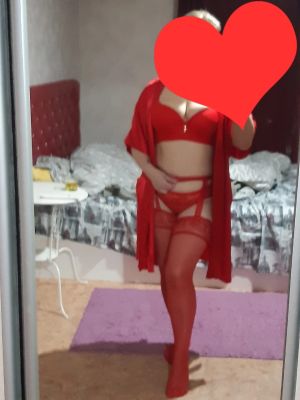 Анна — знакомства для секса в Нового Уренгое